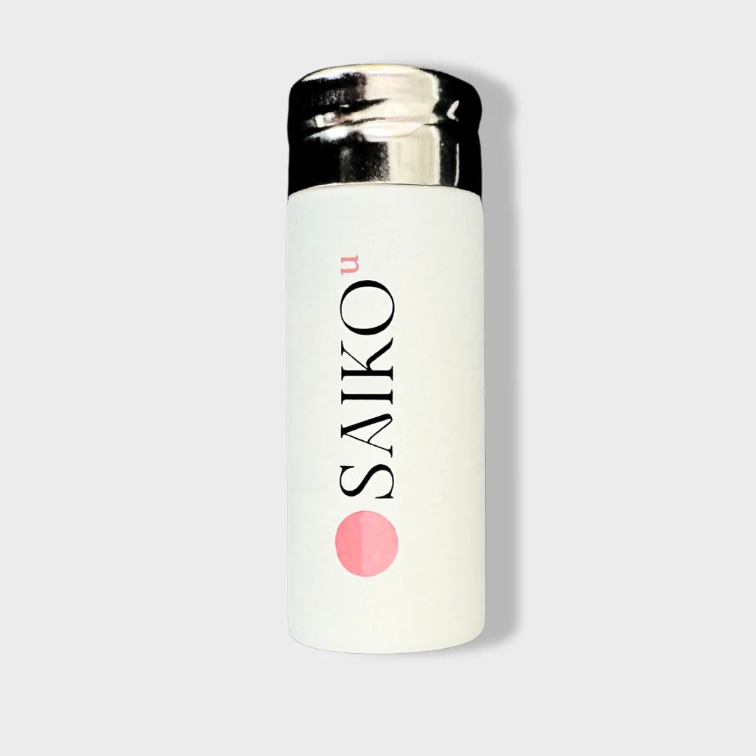 Hilo de Diseño SAIKOU – Precisión y Simetría en Cada Trazo